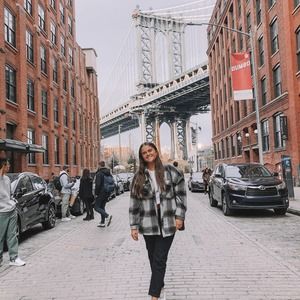 Meet your Posher, Stephanie